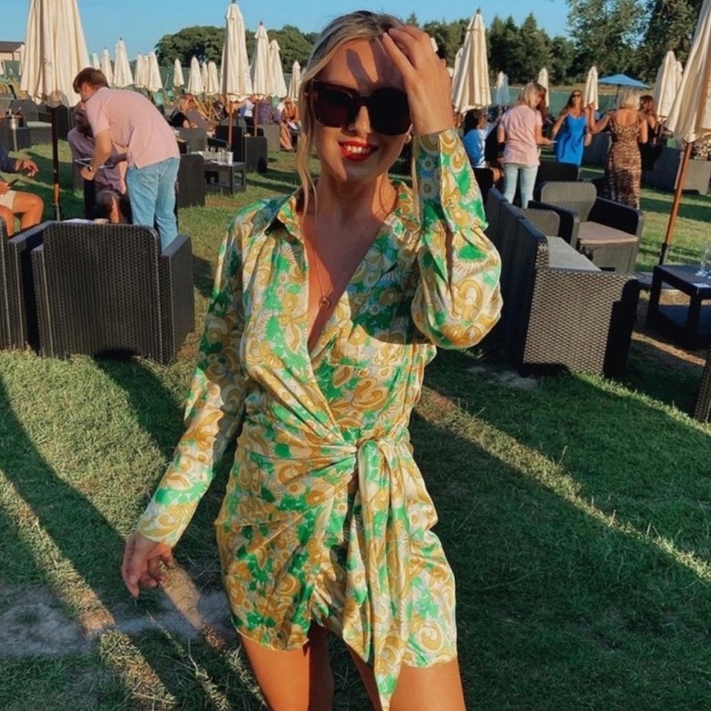 Zara floral print wrap dress - Picture 3 of 12